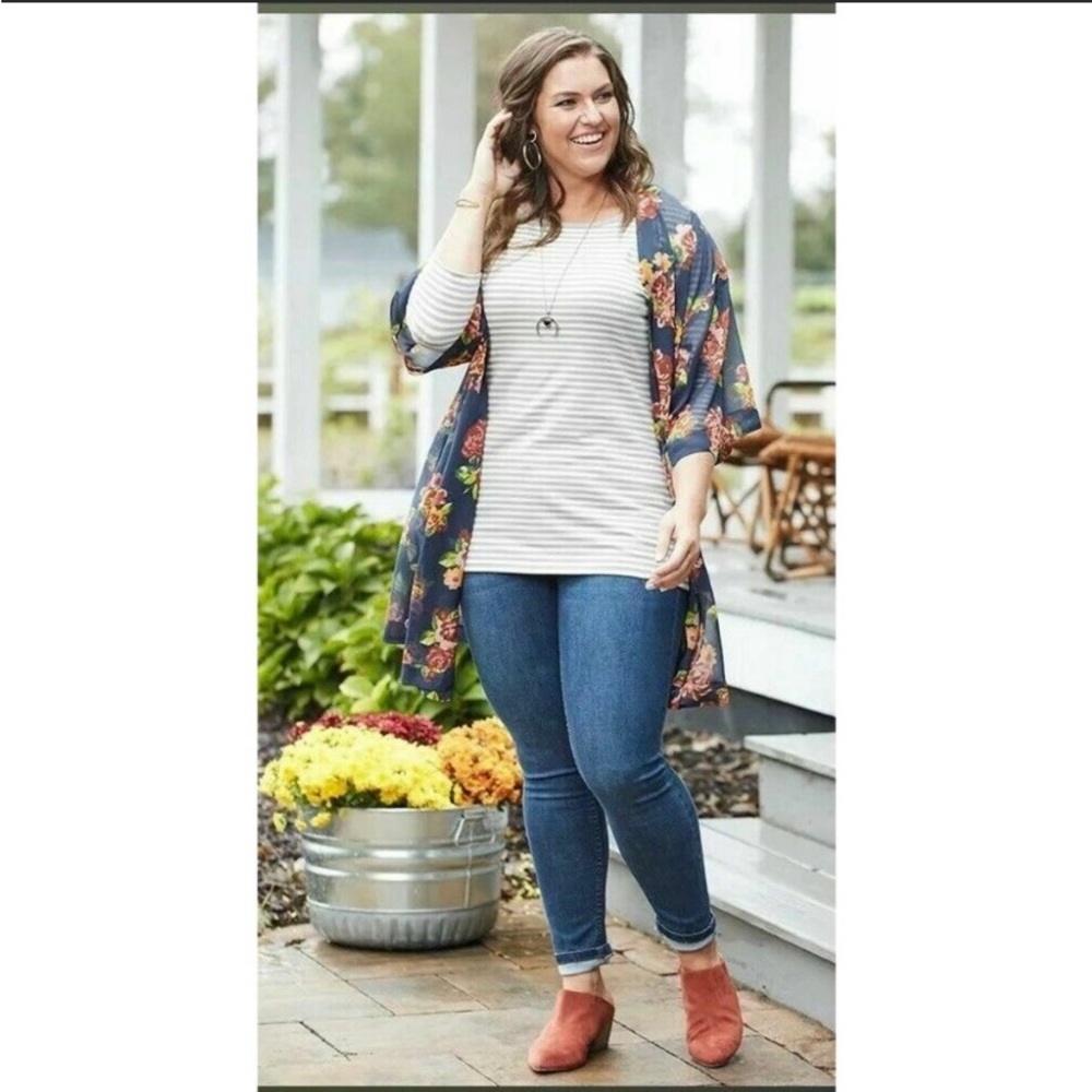 Matilda Jane Joanna Gaines Measure in Love gray top